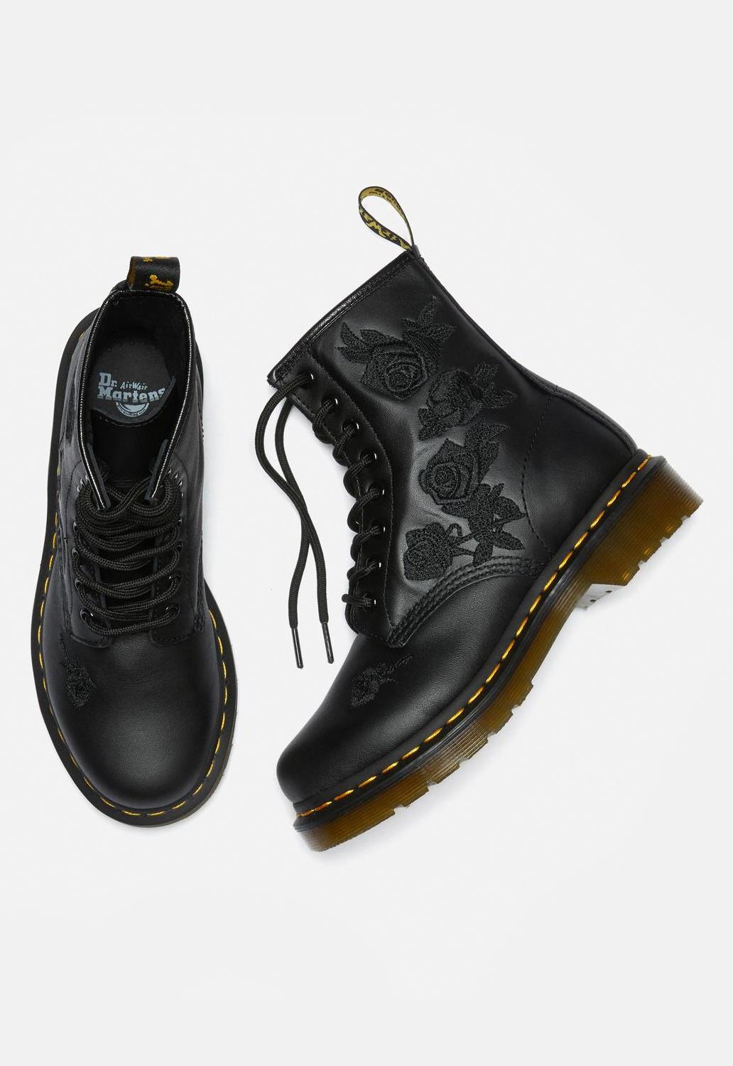 1460 Vonda Mono Leather Boots
