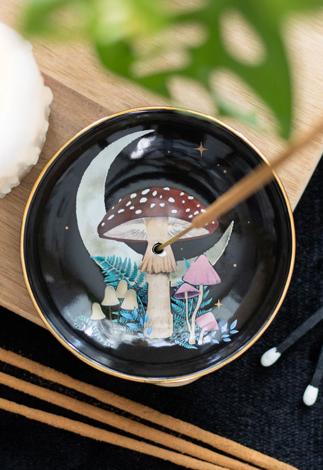 Dark Forest Mushroom Incense Plate