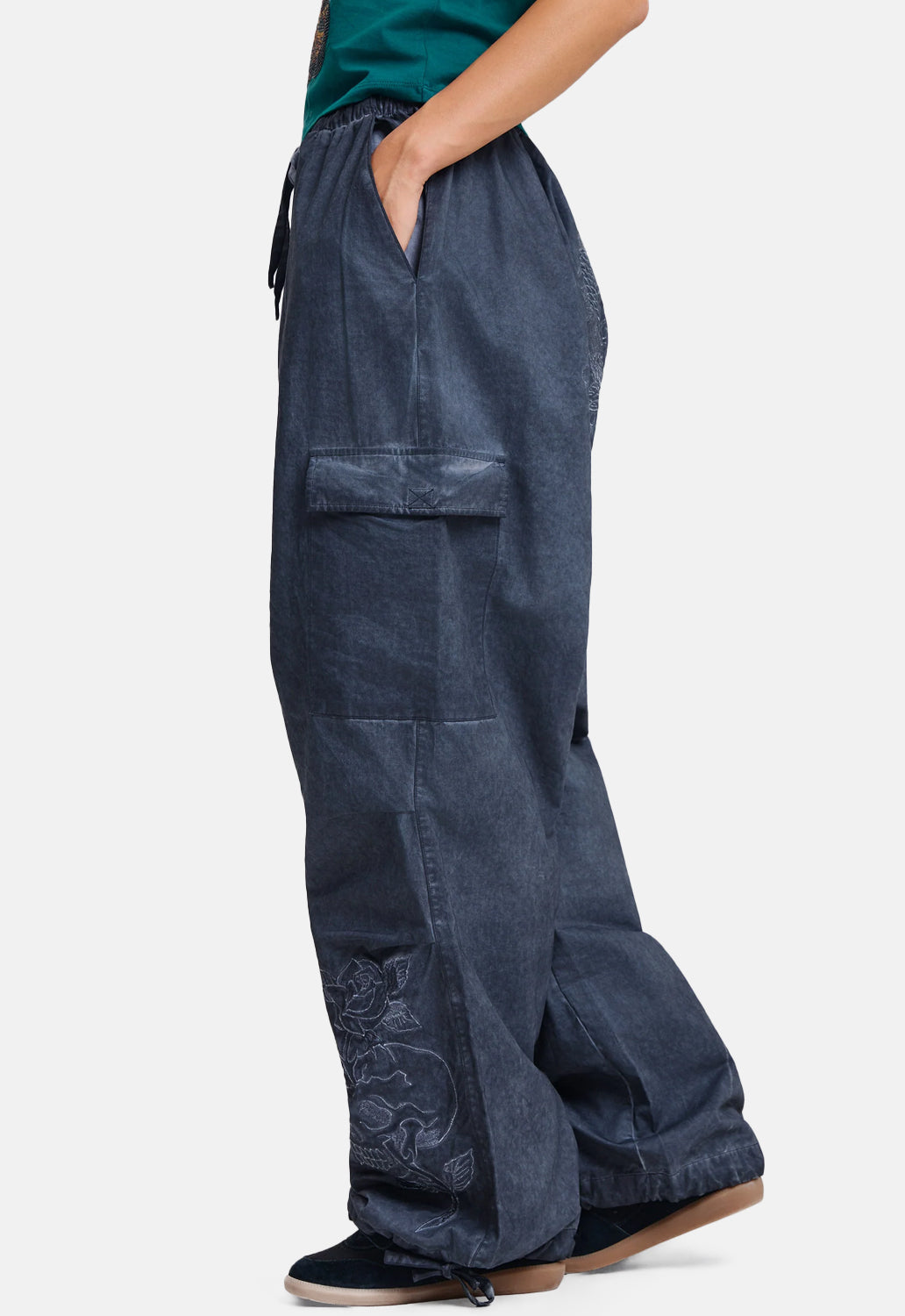 Tattoo Embroidered Washed Relaxed Cargo Pants