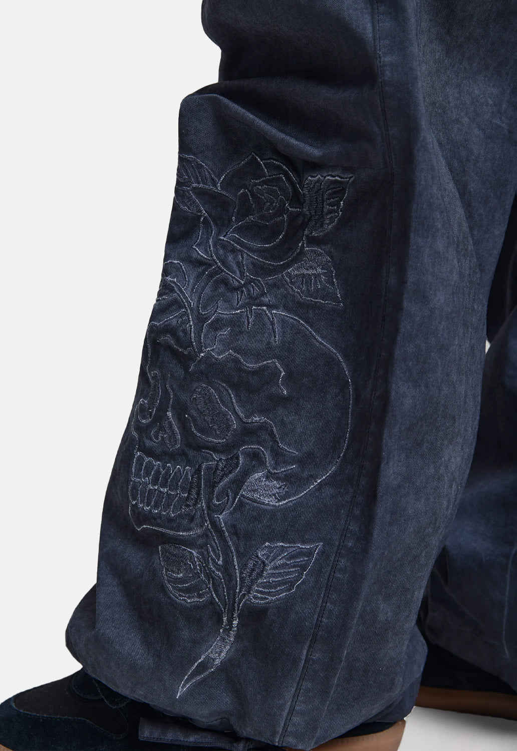 Tattoo Embroidered Washed Relaxed Cargo Pants