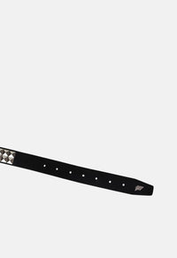 Dub Studded Leather Belt