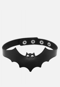 Bat Choker