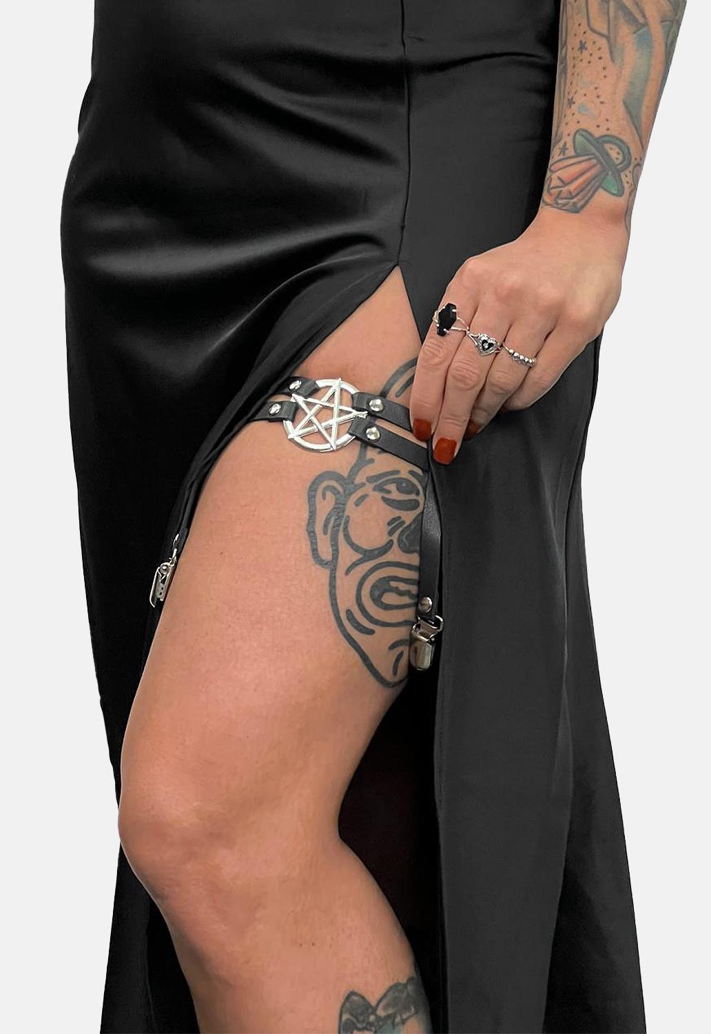 Carrie Garter